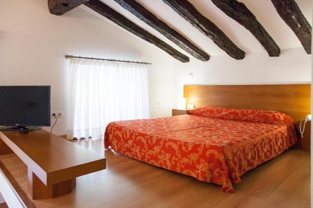 Gastro Hotel La Giraldilla Liérganes Pokoj fotografie