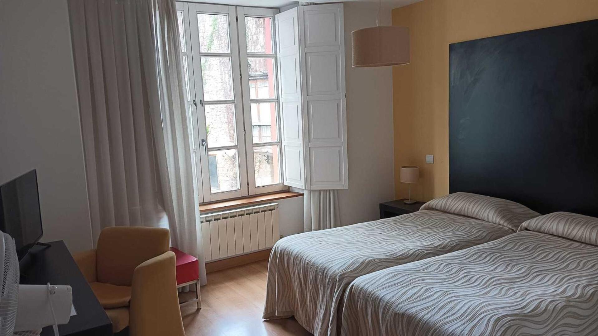 Gastro Hotel La Giraldilla Liérganes Pokoj fotografie