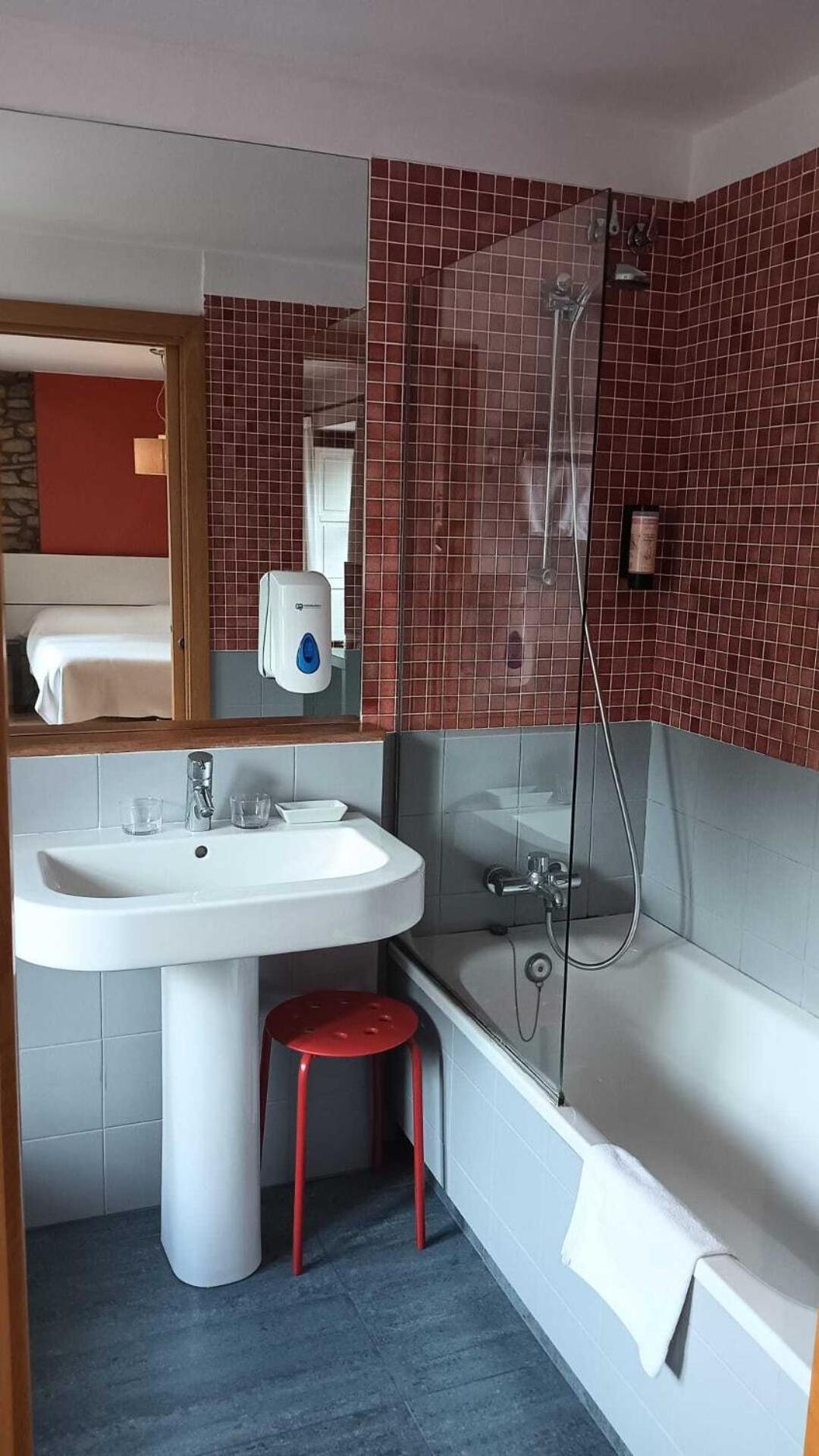 Gastro Hotel La Giraldilla Liérganes Pokoj fotografie