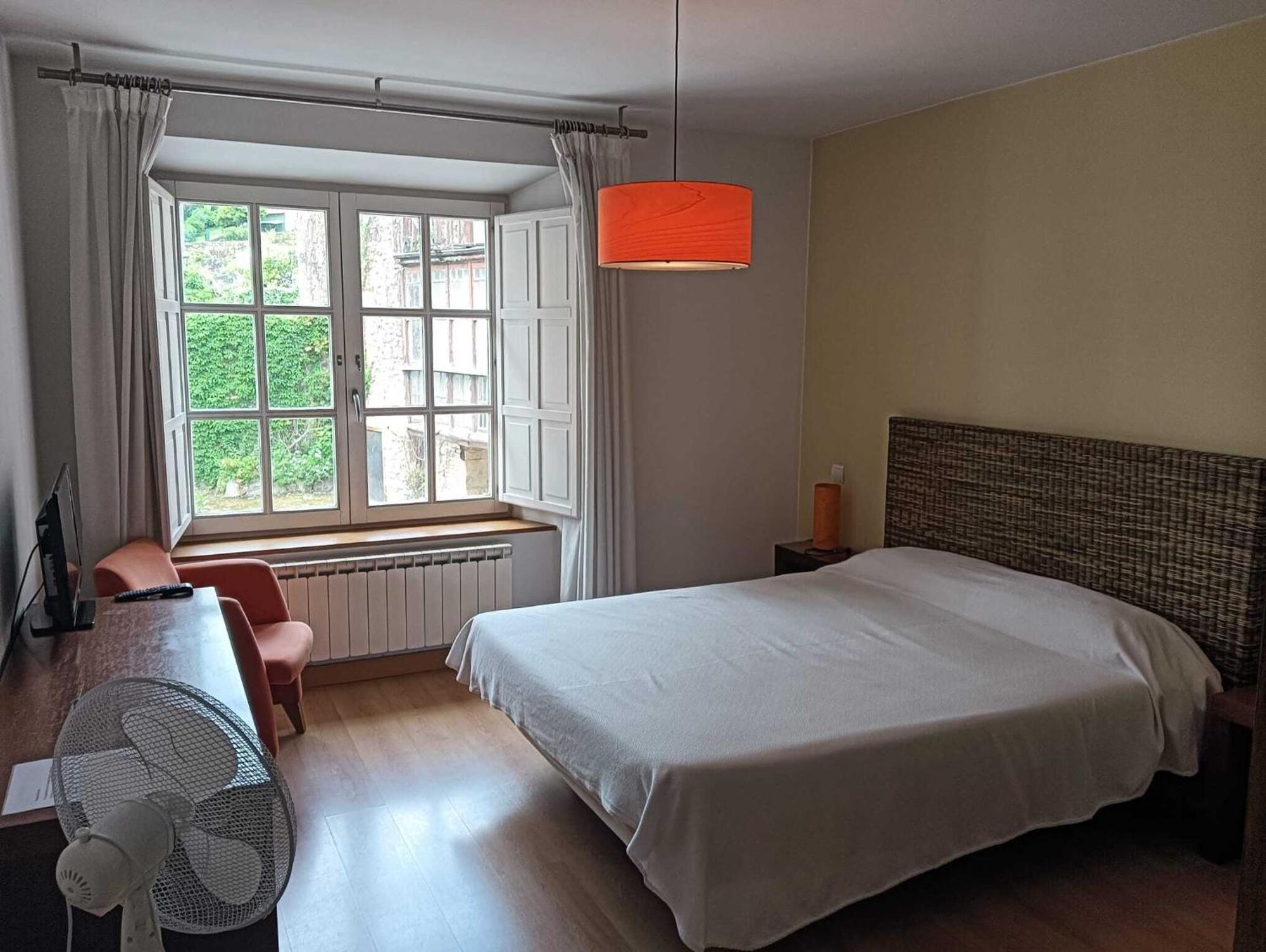 Gastro Hotel La Giraldilla Liérganes Pokoj fotografie